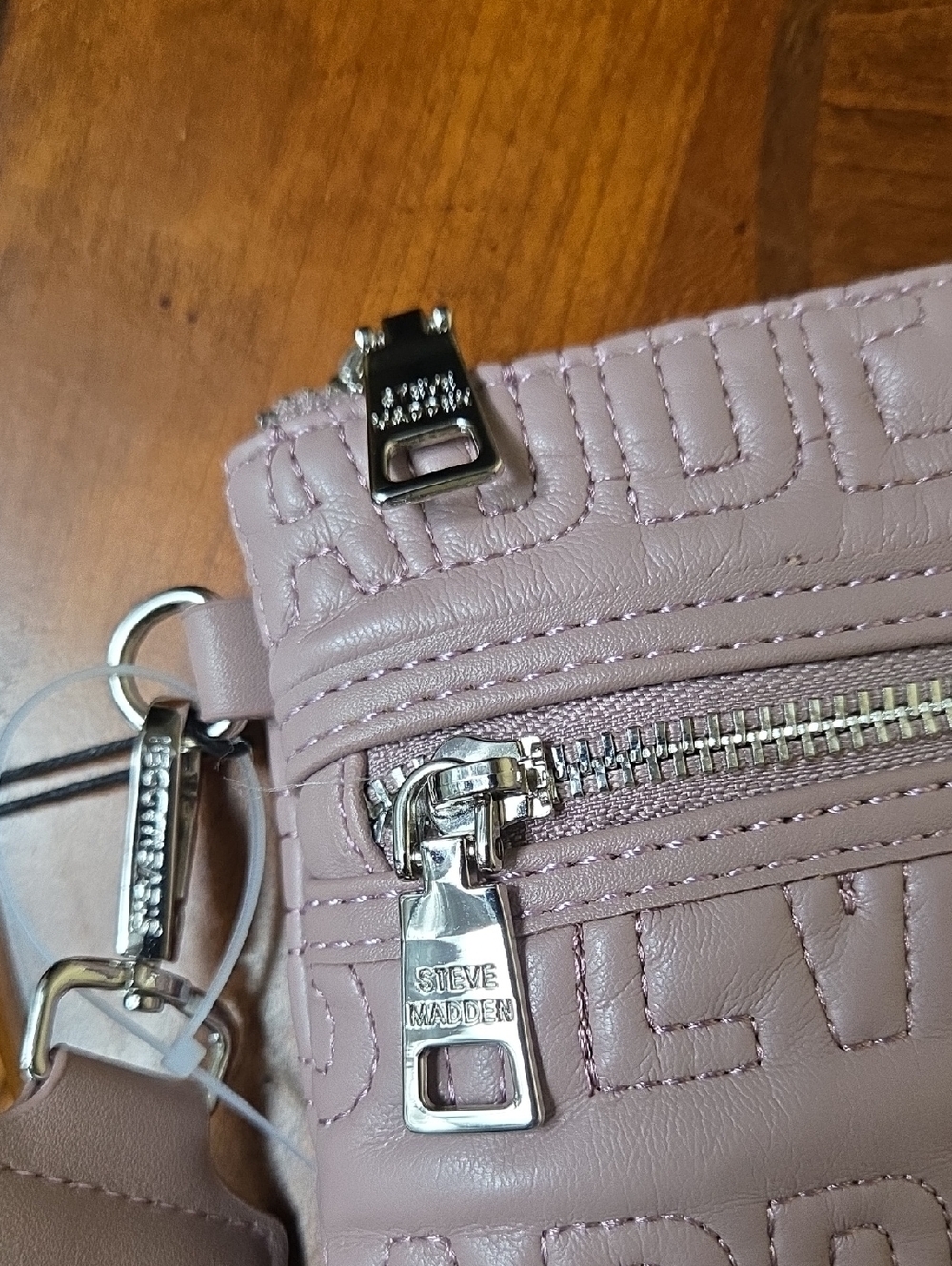 STEVE MADDEN NWT Mauve Clutch Purse Wristlet Bmalina Stitched With Gold Hardware - Picture 3 of 13